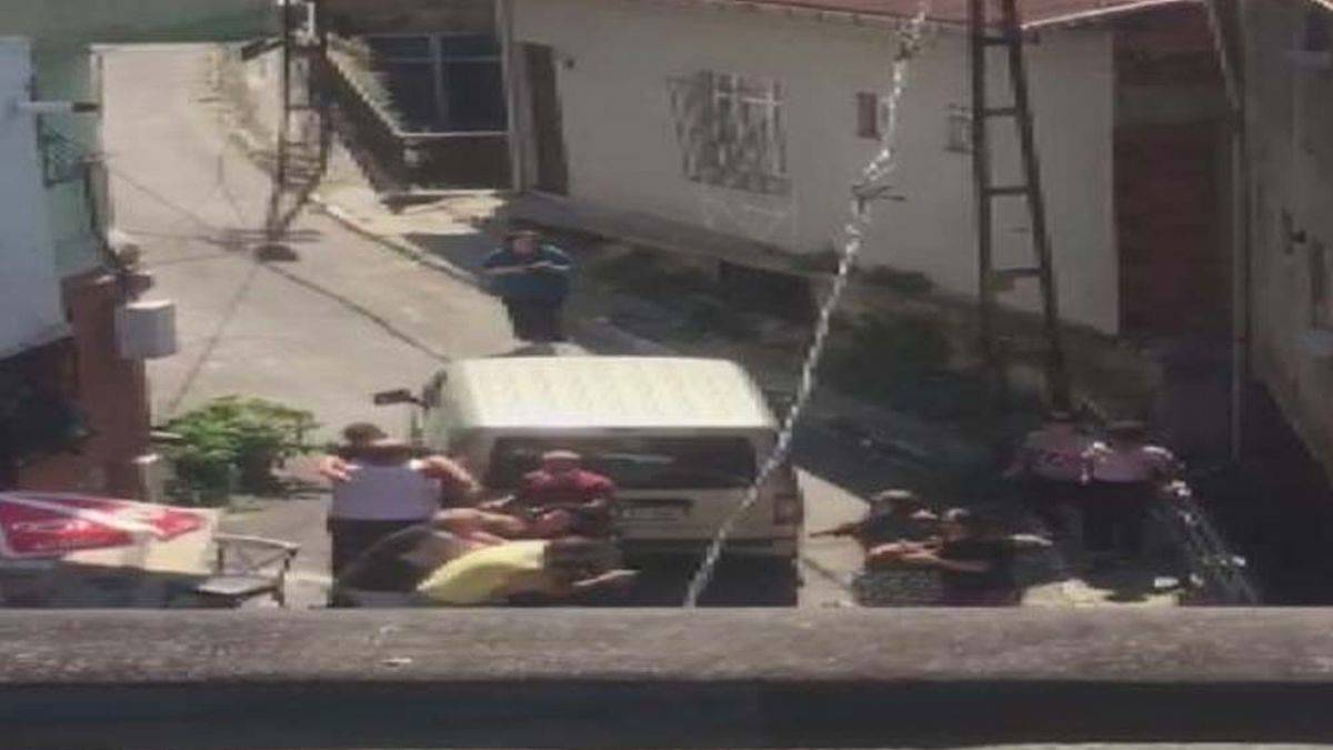 Beyoğlu; dünürlerini vurduğu anlar kamerada