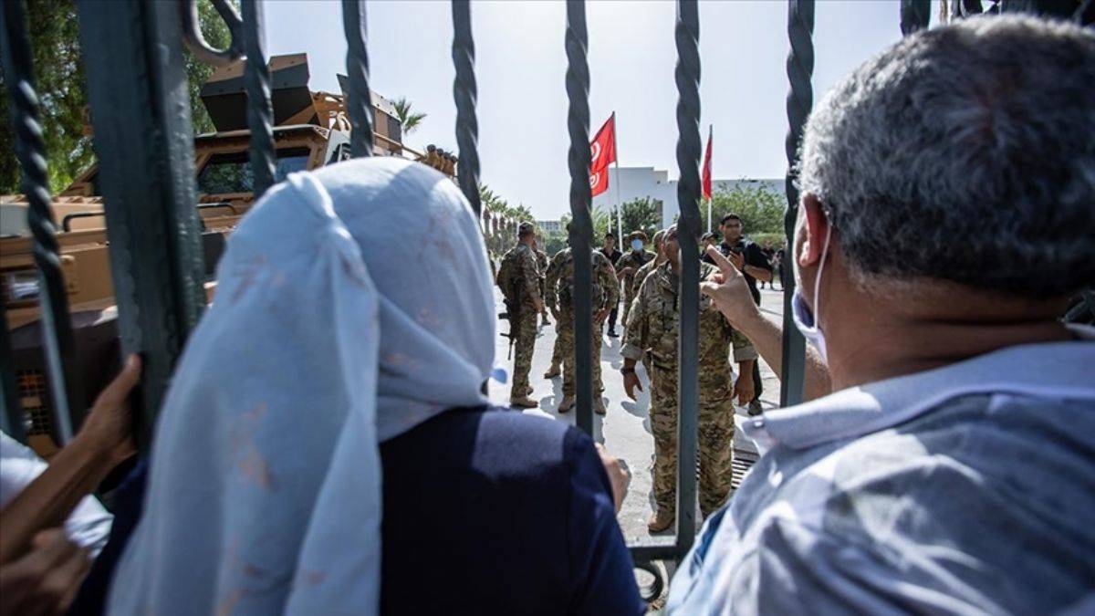 Tunuslu uzmanlar: Anlaşma çıkmaz