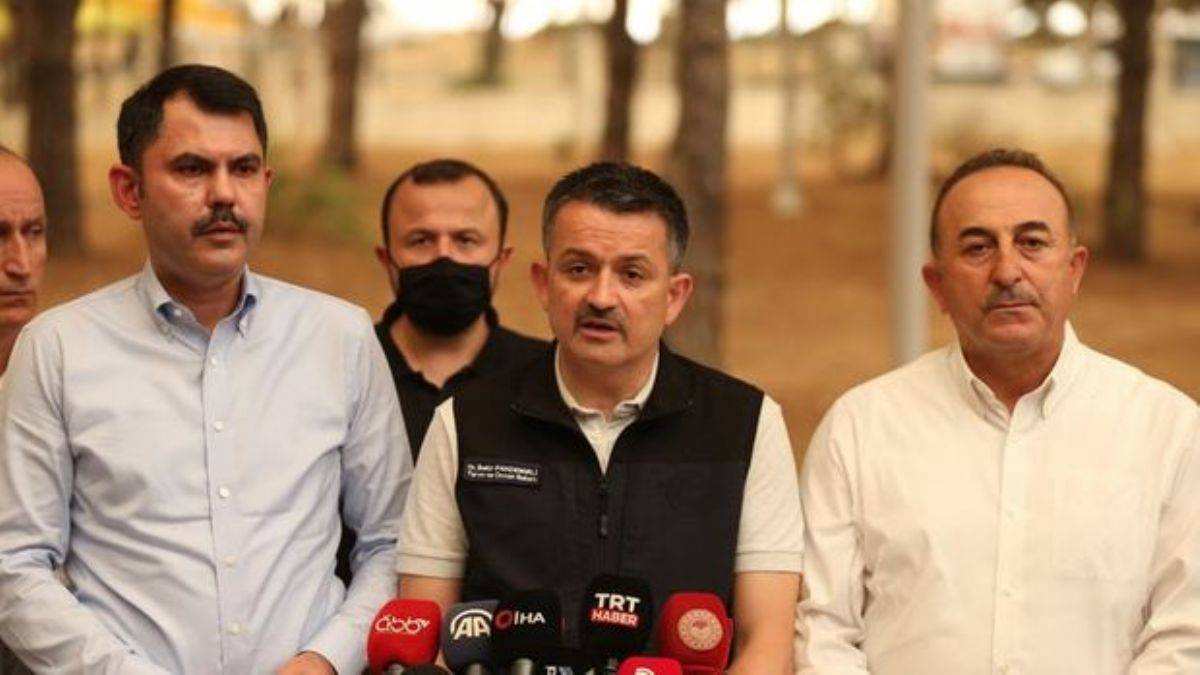 Bakan Pakdemirli: Yangınların yüzde 57'si kontrol altında
