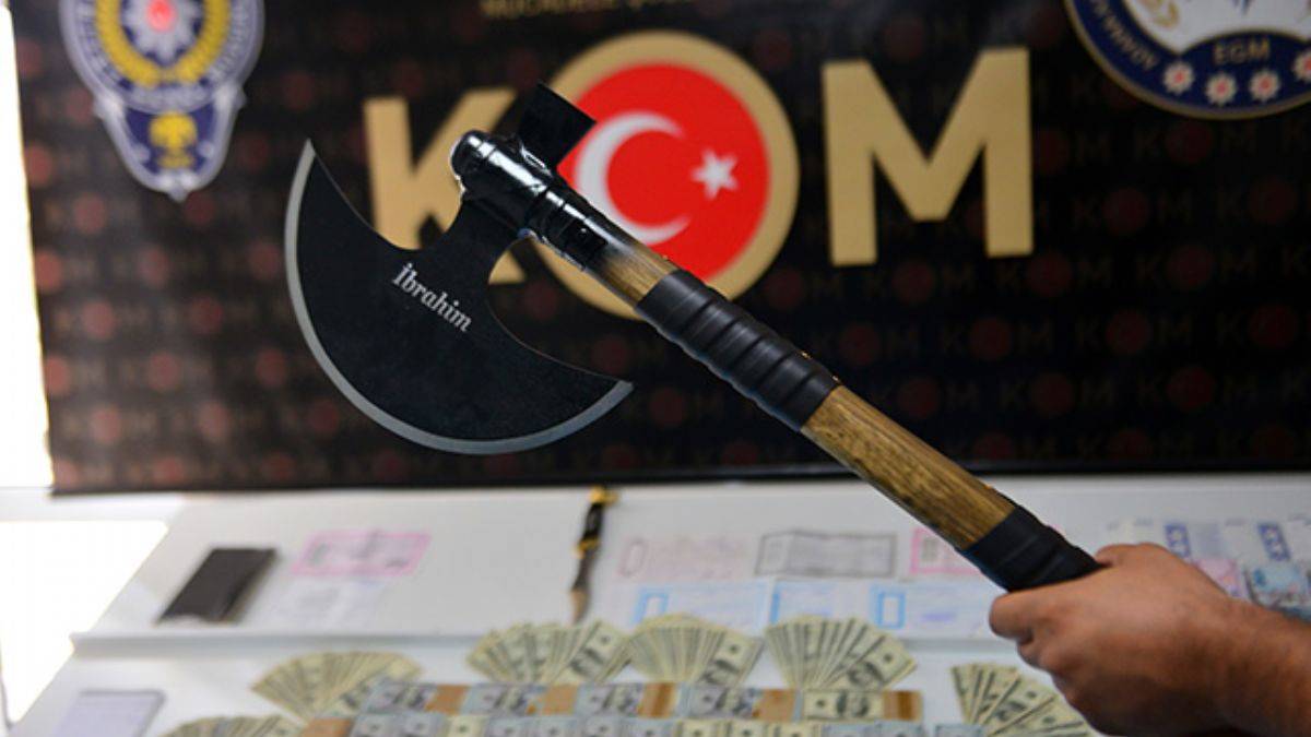 ‘Turgut Alp' baltalı tefecilere baskın