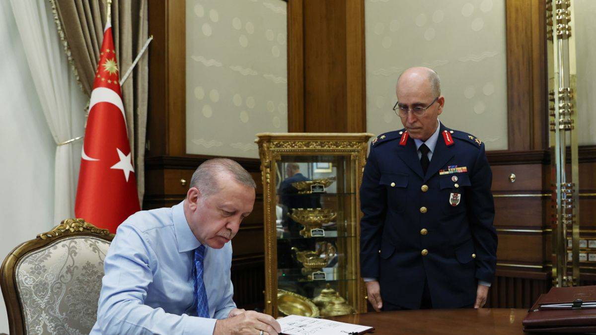 YAŞ kararları açıklandı