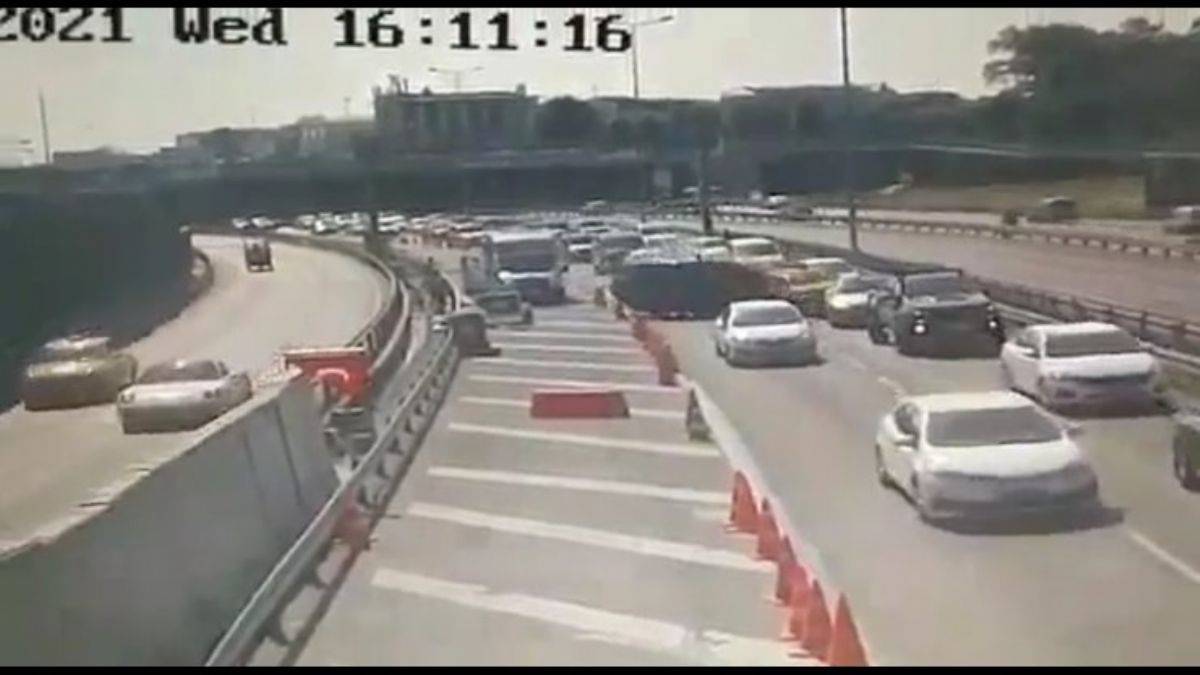 Avrasya Tüneli girişindeki kaza kamerada