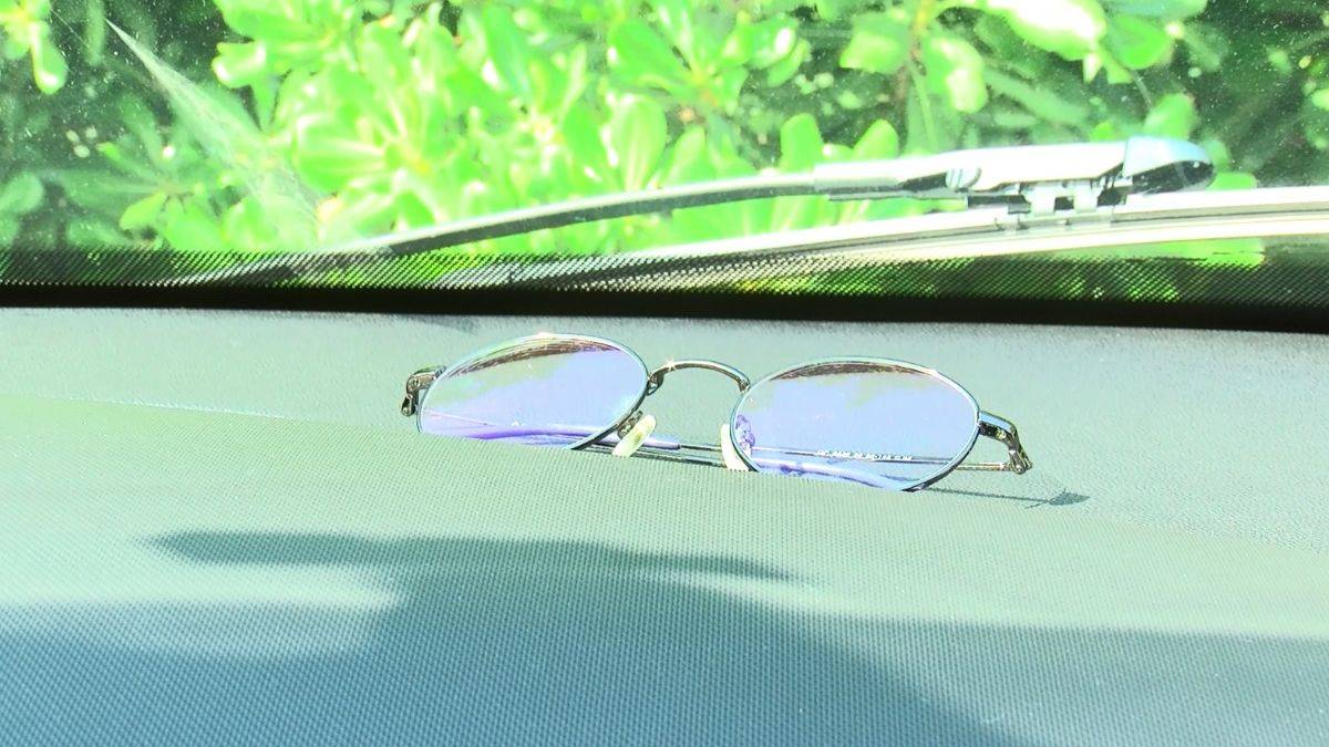 Araç içindeki bombalara dikkat!