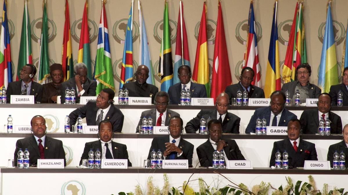 Afrika Birliği'nden üye ülkelere koronavirüs aşısı dağıtma kararı