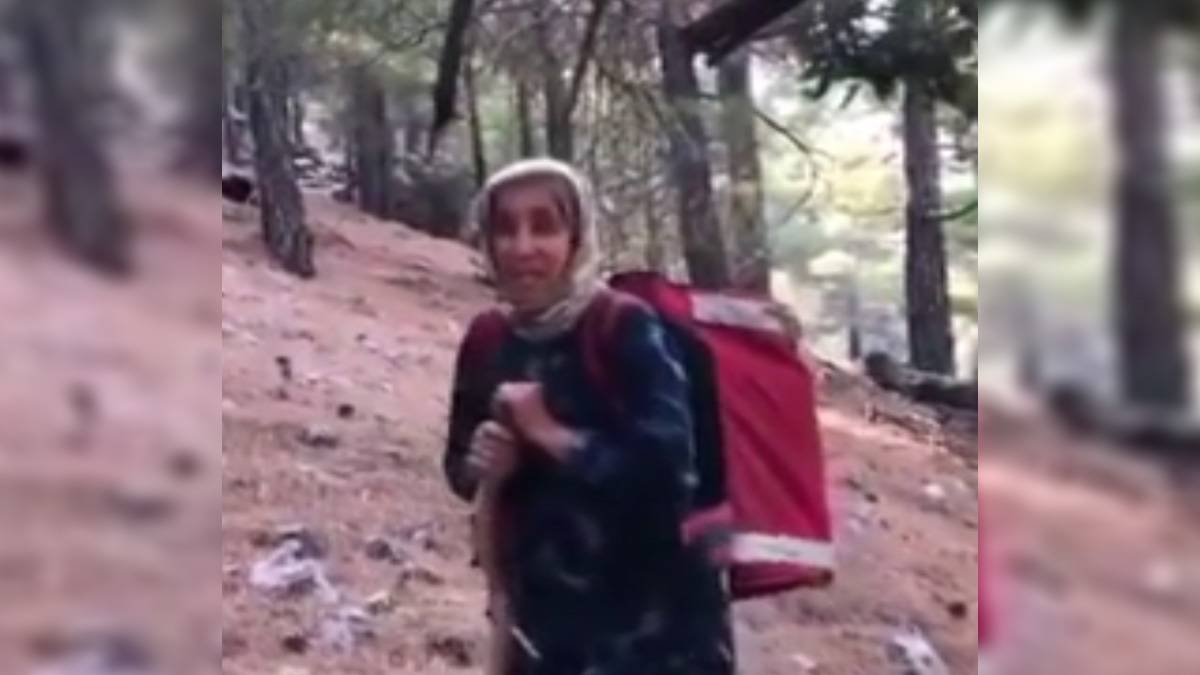 Manavgat'ta duygulandıran görüntü: Yaşlı kadın sırtında erzak taşıdı