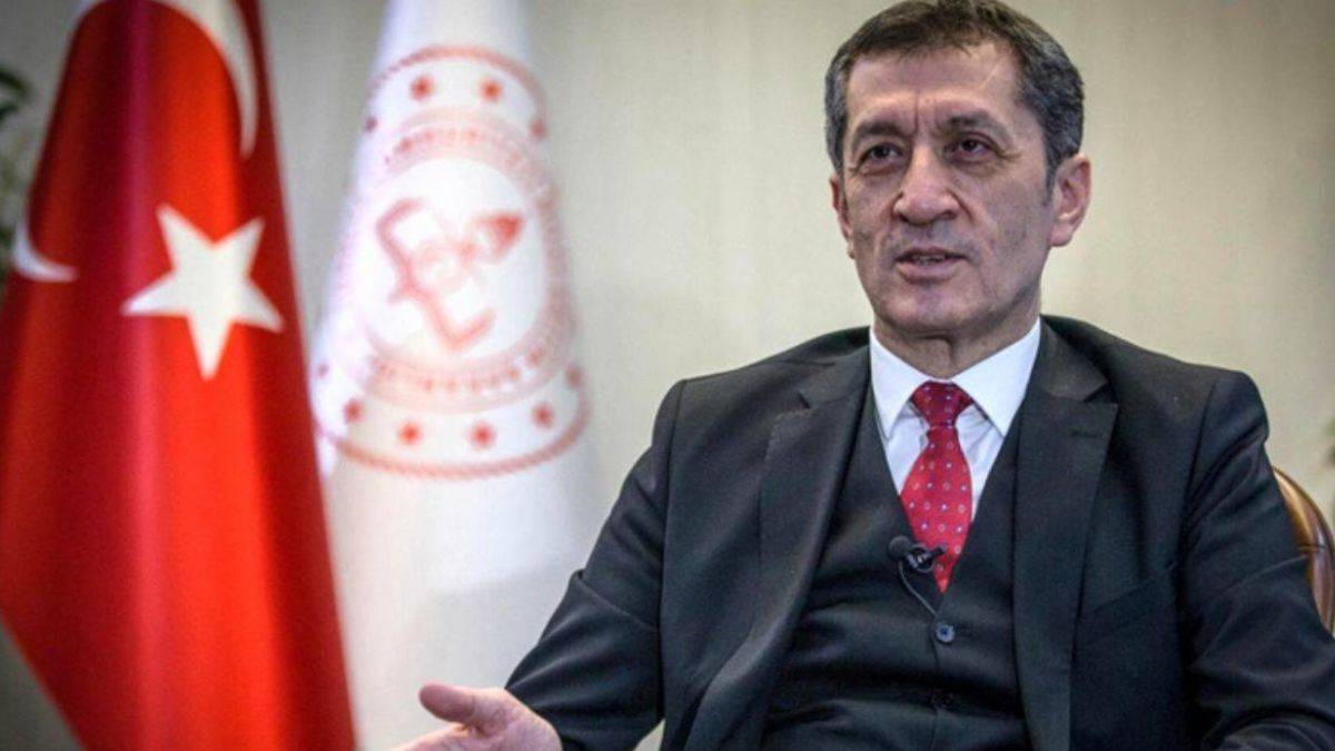 Ziya Selçuk İstifa mı Etti?  Milli Eğitim Bakanı Neden Değişti?