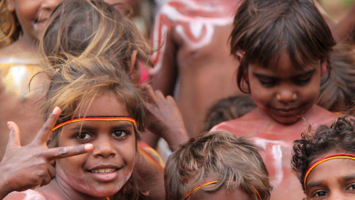 Avustralya’dan ailelerinden koparılan Aborjin çocuklara 55 bin dolar tazminat