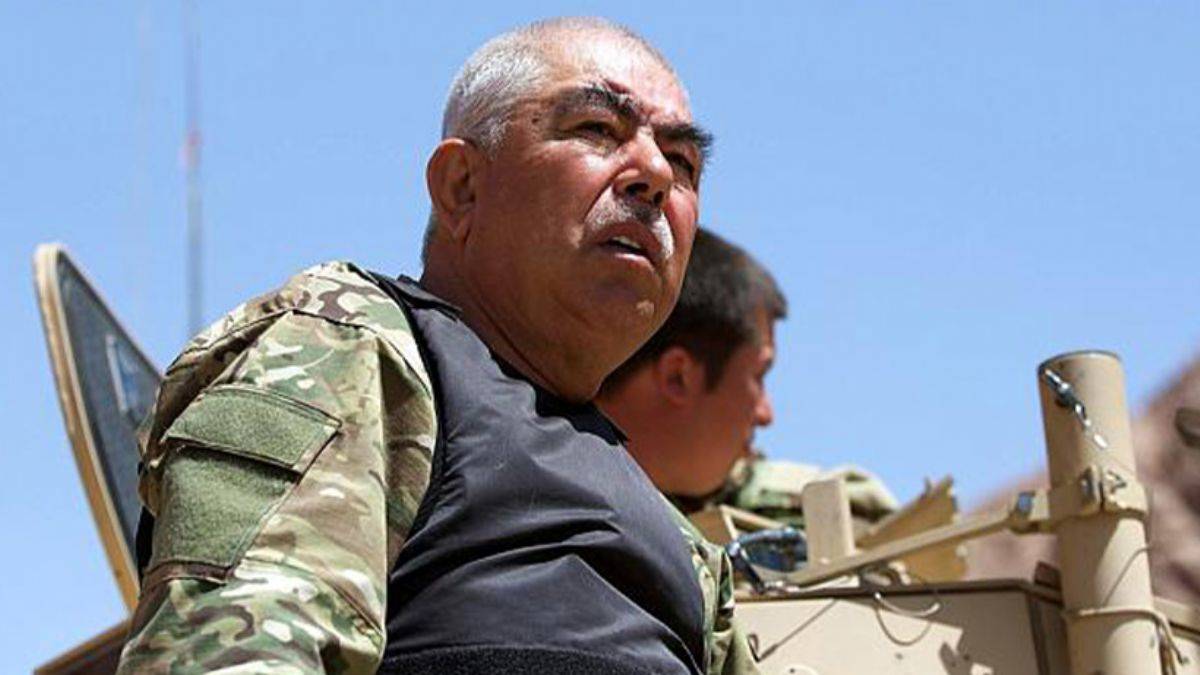 Raşid Dostum, çatışmaların yoğunlaştığı Afganistan'a döndü