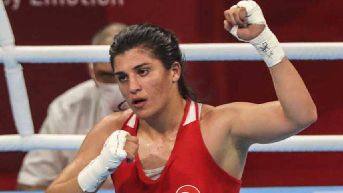 Milli boksör Sürmeneli: Herkesin duasını istiyorum