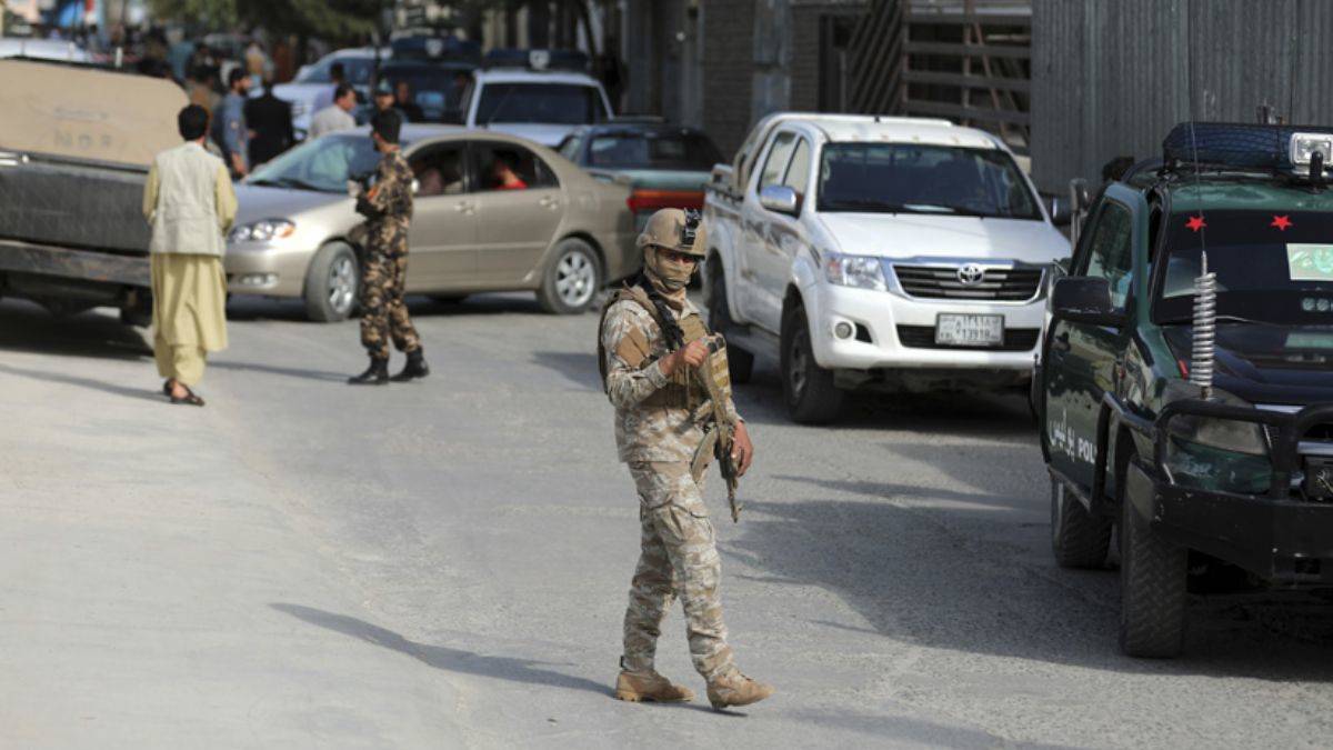 ABD ve İngiltere'den vatandaşlarına çağrı: Afganistan'ı derhal terk edin!