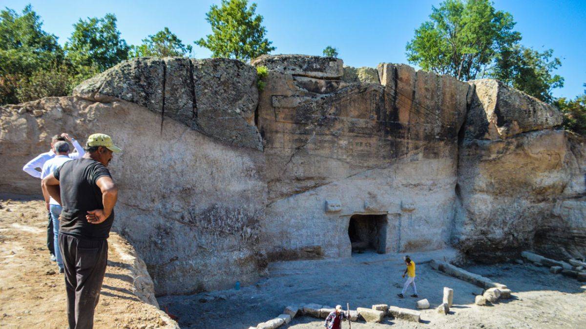 Afyonkarahisar'da 'Maltaş Tapınağı' ortaya çıktı