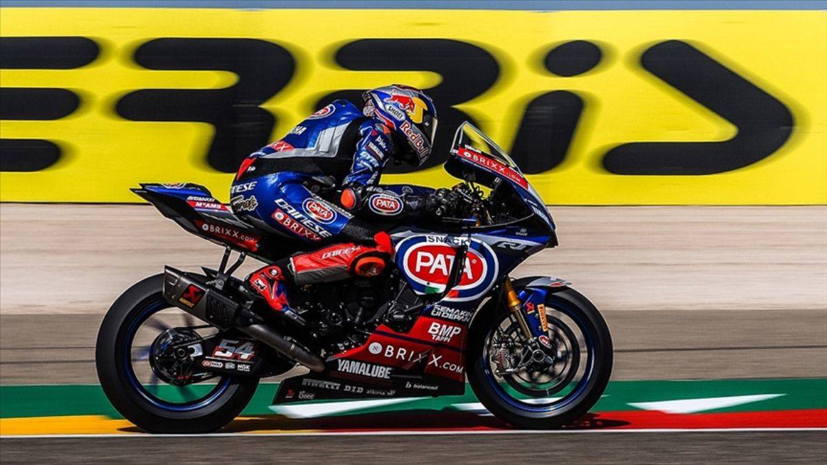 İki milli motosikletçi birinci oldu