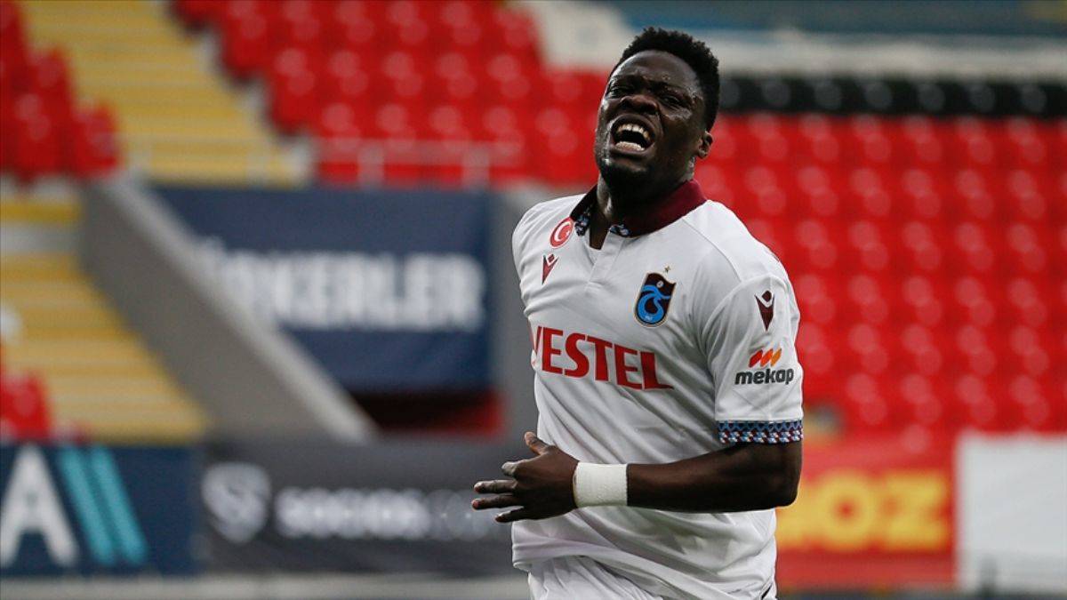 Ekuban, Genoa'ya transfer oldu