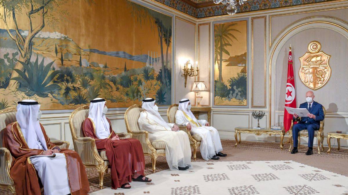 Said, Macron'a söz verdi; BAE'den de destek geldi