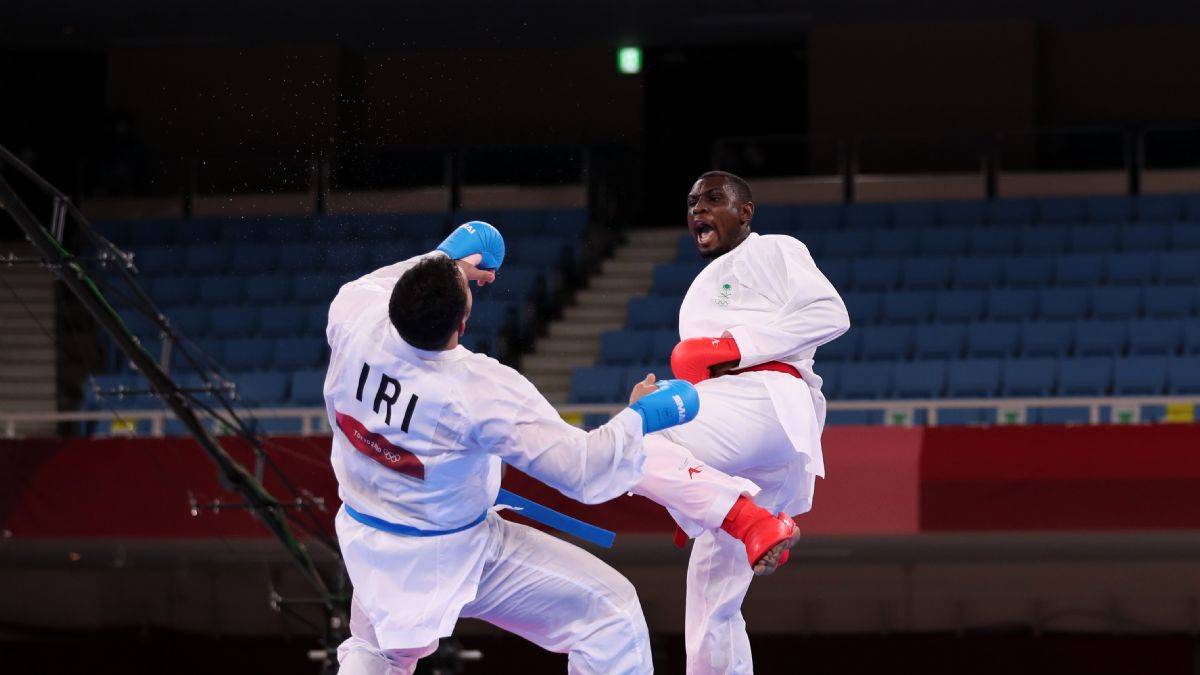 Suudi rakibi diskalifiye edilince altın madalyayı İranlı karateci kazandı