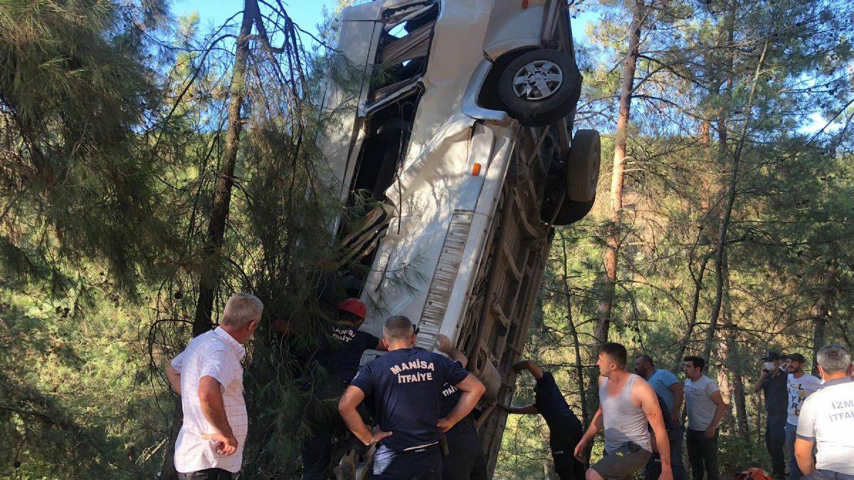 Türbe ziyaretinden dönüşte feci kaza: 6 ölü, 11 yaralı