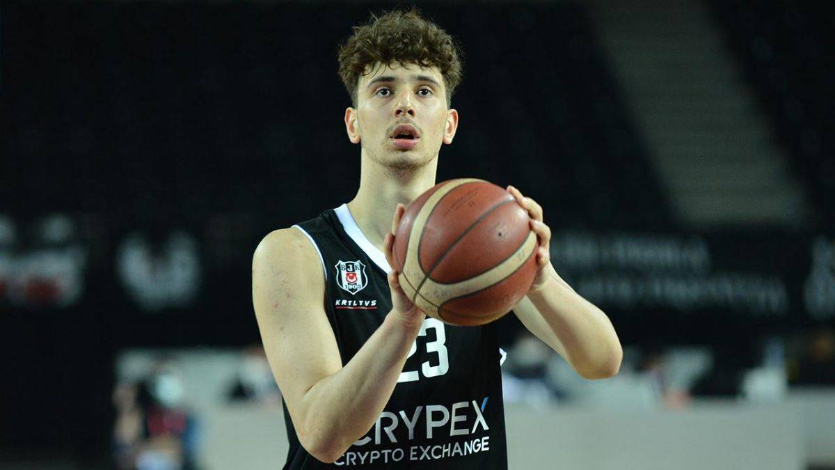 Alperen Şengün, NBA Yaz Ligi'ne 'double-double' ile başladı