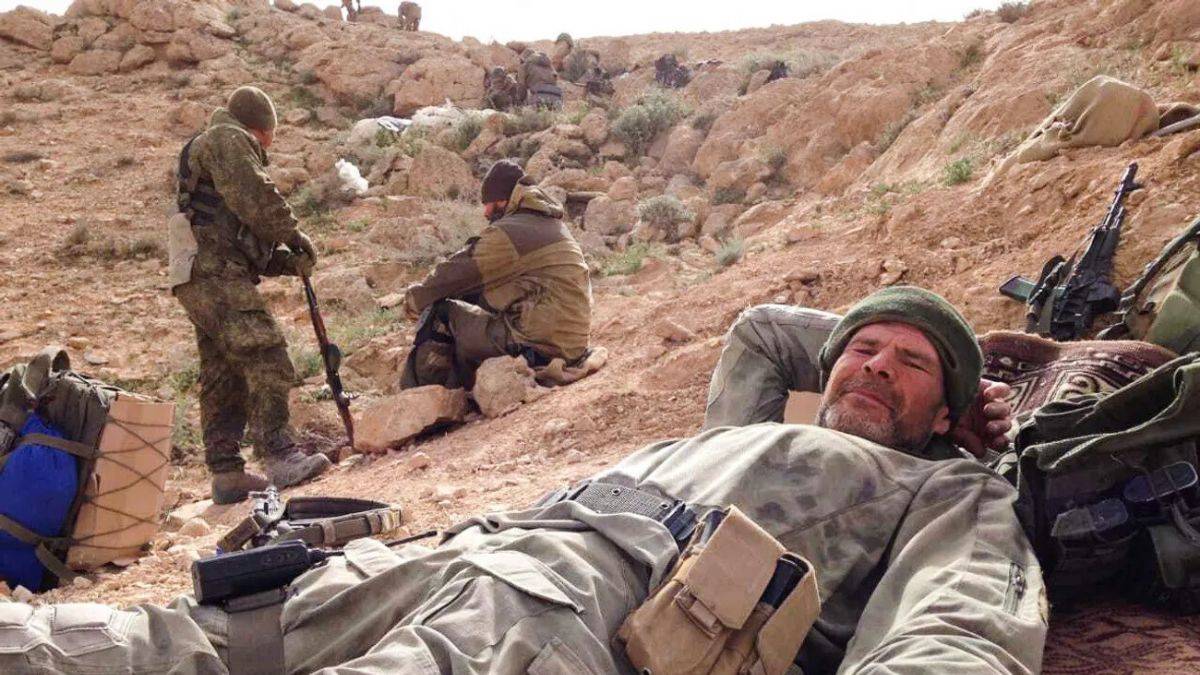 сирия кувалда вагнера видео. сирия кувалда вагнера видео. пригожин вагнер кувалда. сирия кувалда вагнера видео. чвк вагнер шеврон.