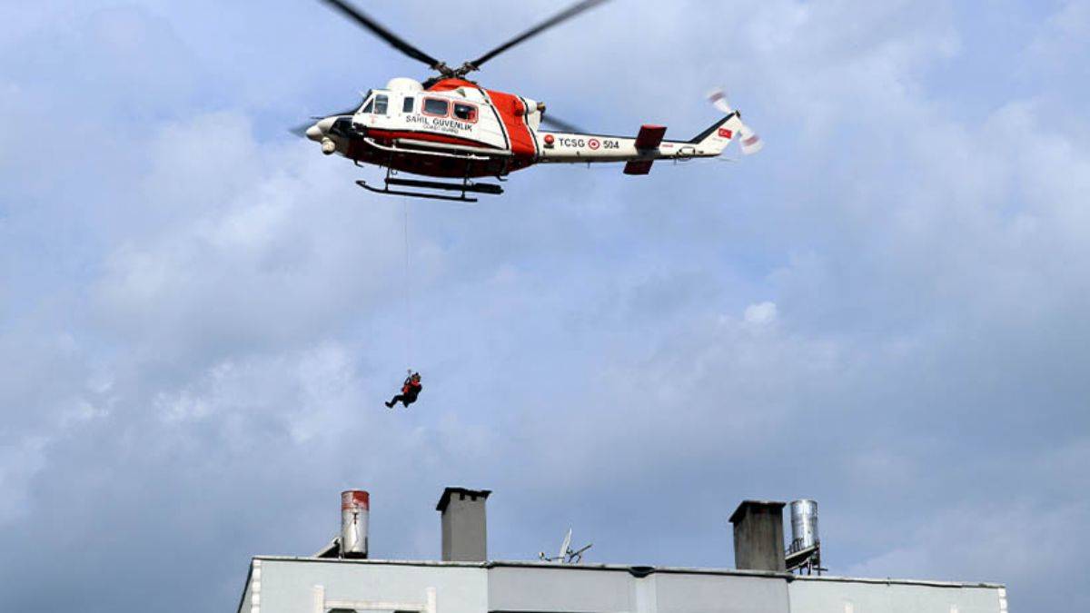 Bozkurt ilçesinde arama kurtarma çalışması devam ediyor