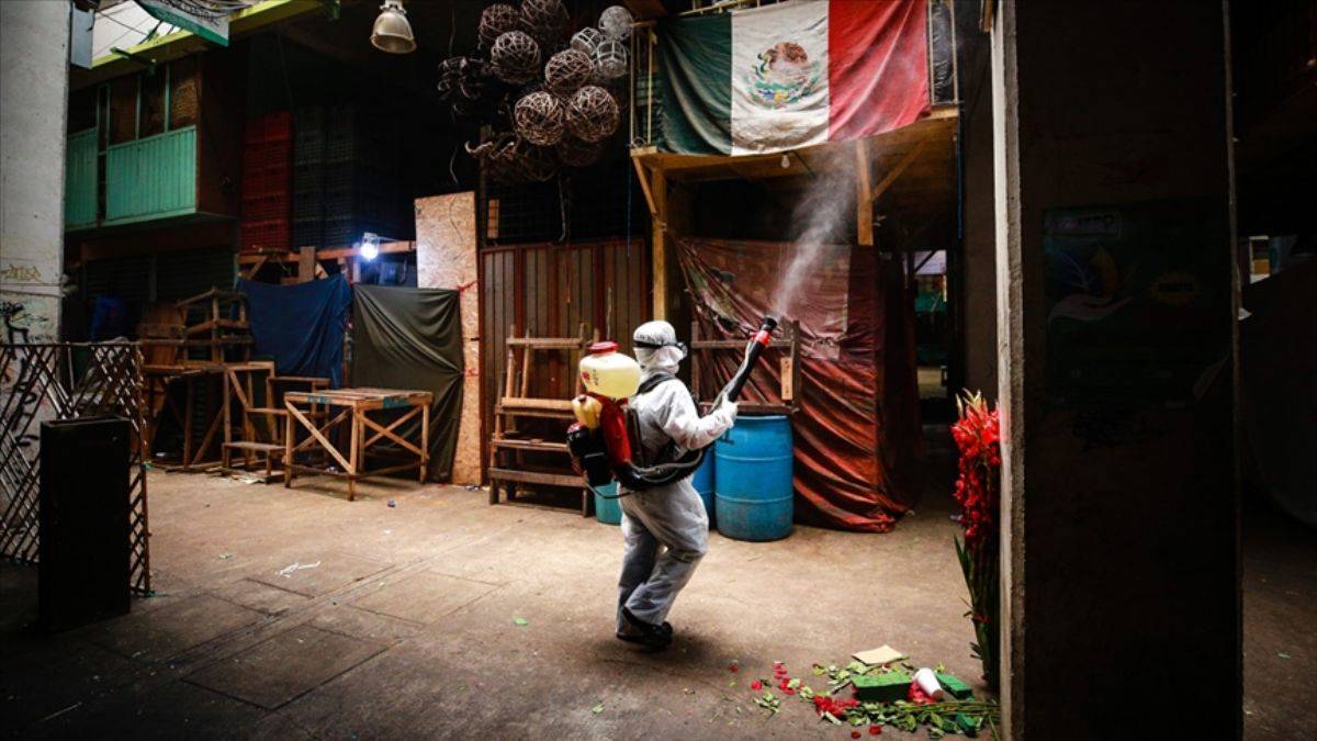 Meksika'da Kovid-19 nedeniyle ölenlerin sayısı 246 bini geçti