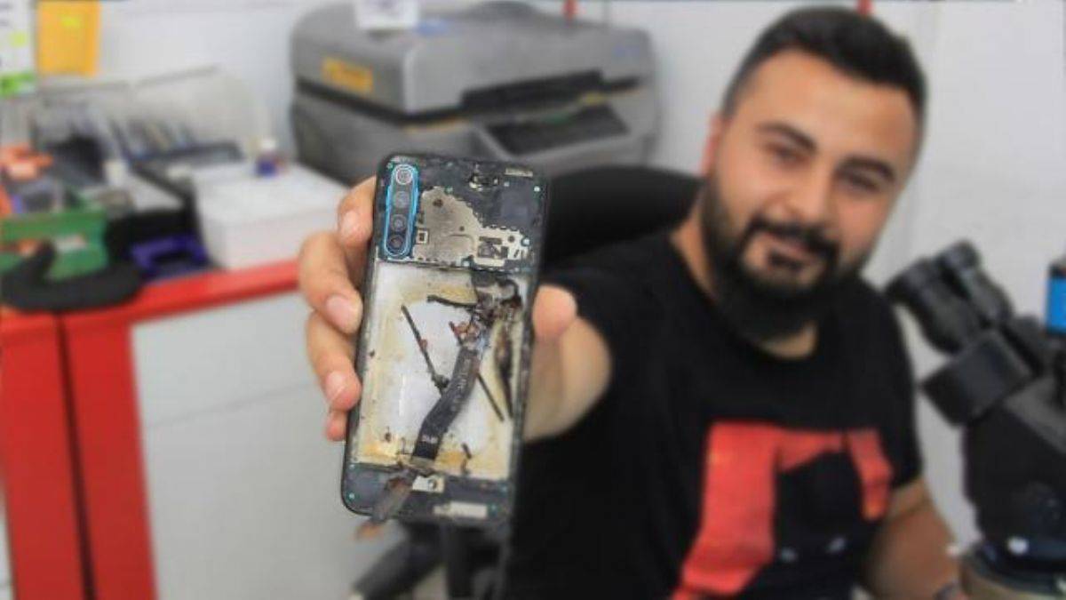 Şişen cep telefonu bataryası patladı