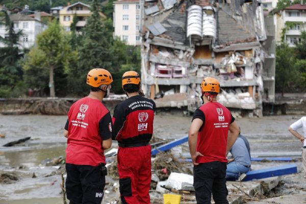 İHH ekipleri Batı Karadeniz'e sevk edildi