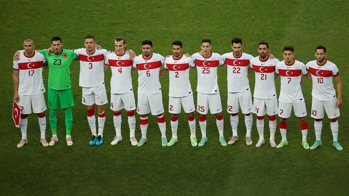 Türkiye FIFA sıralamasında geriledi