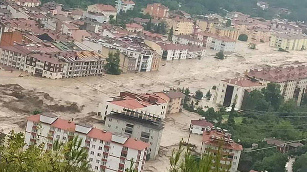 Sel bölgesine ne kadar yağmur yağdı? Kastamonu Bozkurt, Sinop, Bartın yağış miktarı ne kadar?