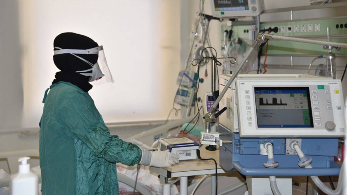 21 bin 372 kişinin Kovid-19 testi pozitif çıktı, 157 kişi hayatını kaybetti