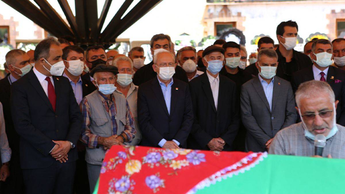 Kılıçdaroğlu'nun teyzesi, son yolculuğa uğurlandı