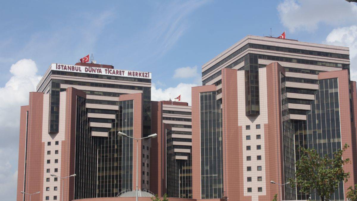 Mahkeme, 6 fuar salonunu CNR'dan geri aldı