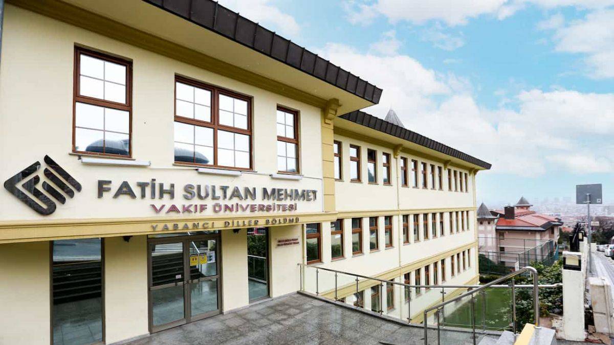 Fatih Sultan Mehmet Vakıf Üniversitesi adından sıklıkla söz ettiriyor