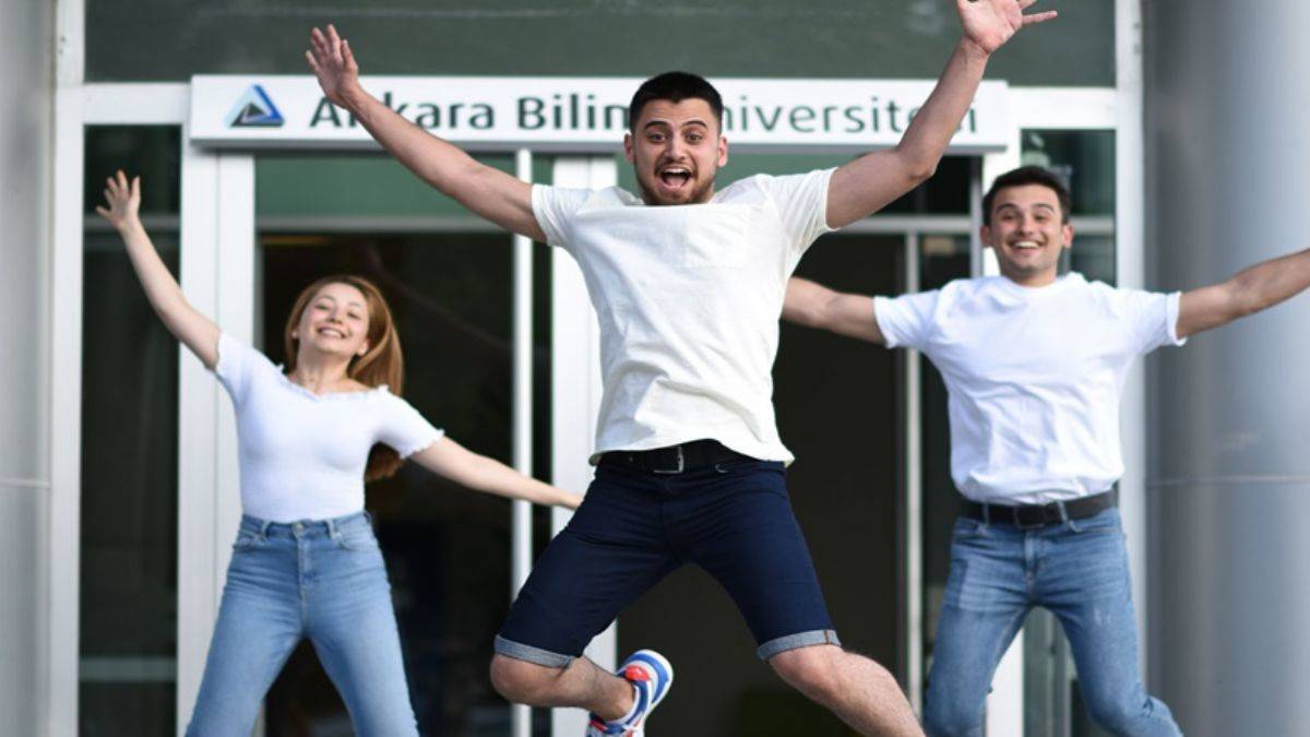 Öğrencileri bilimin merkezine oturtacak