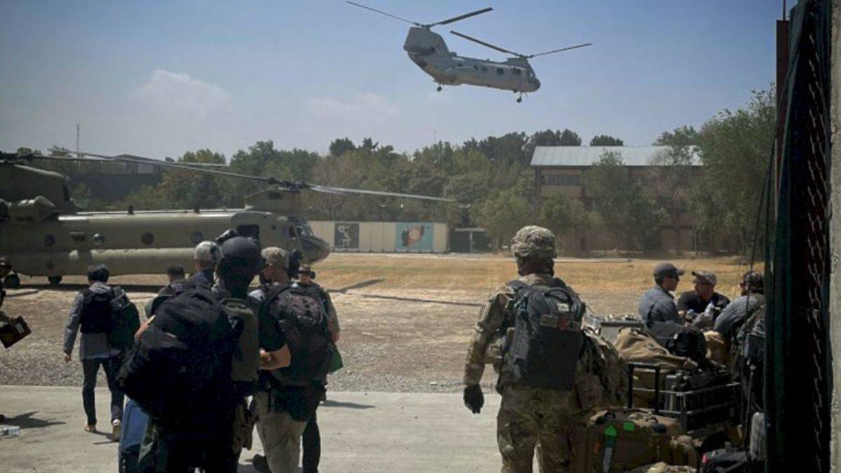 ABD'nin Afganistan'dan çekilmesi Vietnam hezimetine benzetildi