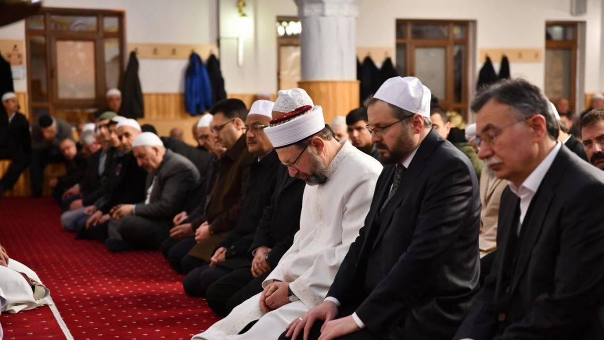 Konya namaz vakitleri 1 aylık (Diyanet)