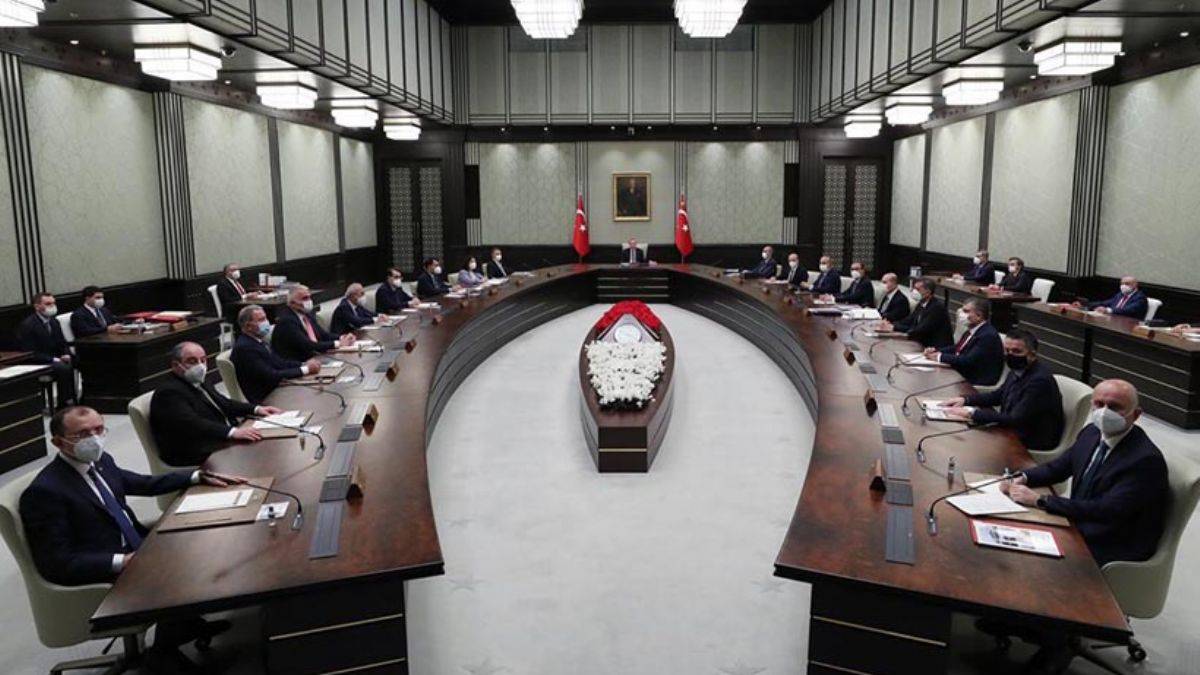 Kabine toplantısı yine ertelendi