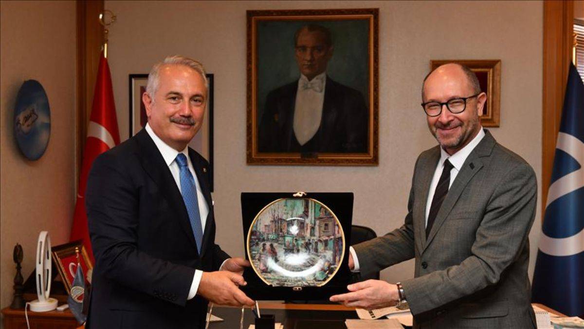 VakıfBank Genel Müdürü Üstünsalih'ten Eskişehir'e ziyaret