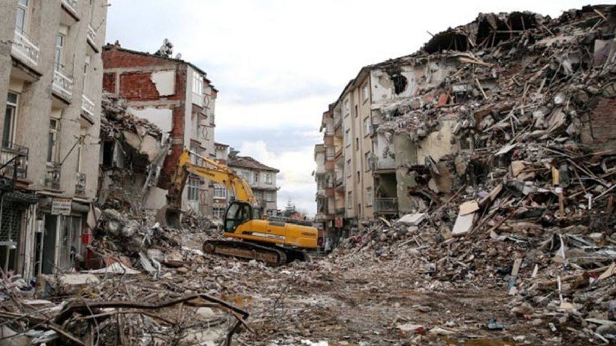 Prof. Dr. Altan'dan korkutan uyarı: İstanbul depreminde son çeyreğe girdik