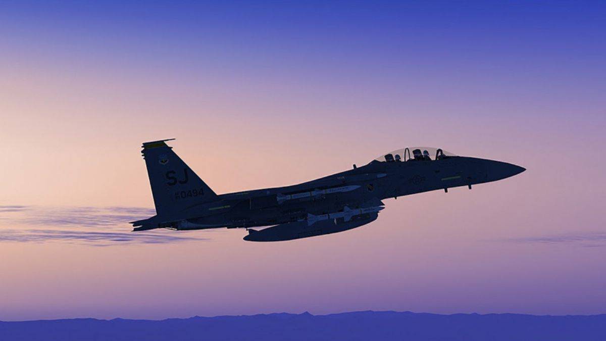 Özbekistan, Afganistan uçağını vurarak düşürdü