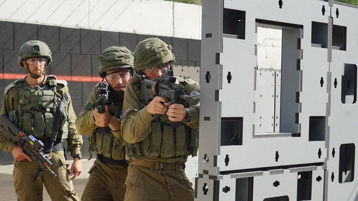 İsrail ordusundan Lübnan sınırında askeri tatbikat