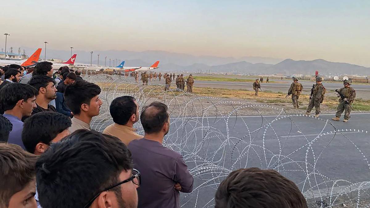 ''Fransa, eski Afgan çalışanlarını yüz üstü bıraktı''