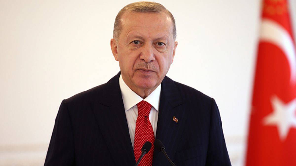 Erdoğan: Savunma sanayiinde dışa bağımlılığımızı yüzde 20'lere indirdik