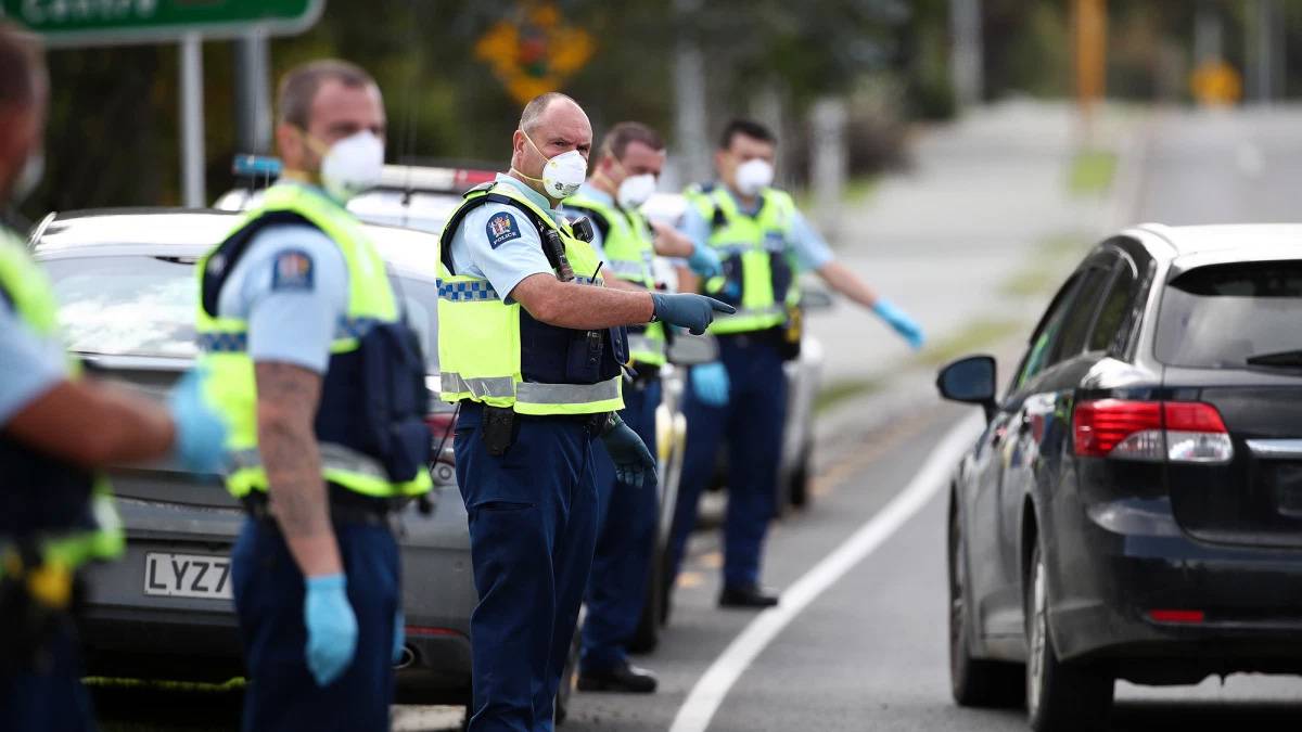 Yeni Zelanda, tek vaka sonrası ülkeyi kapattı