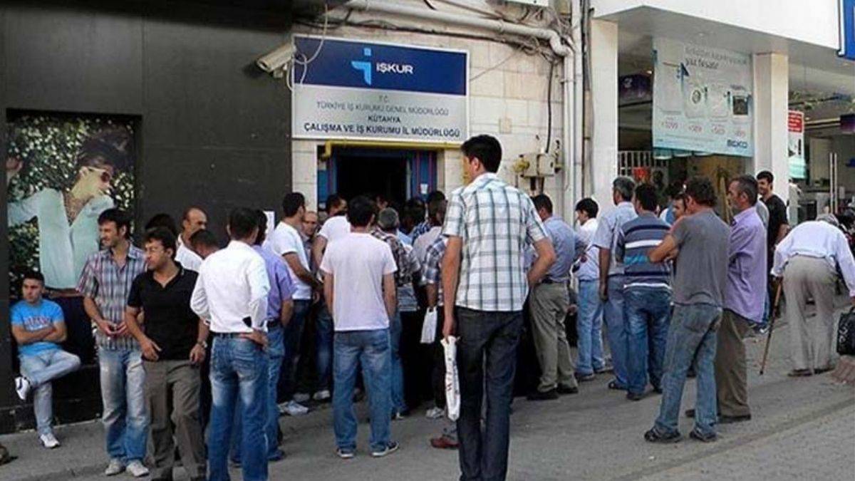 İŞKUR 2021 bitmeden yüz binlerce işçi alımı yapacak