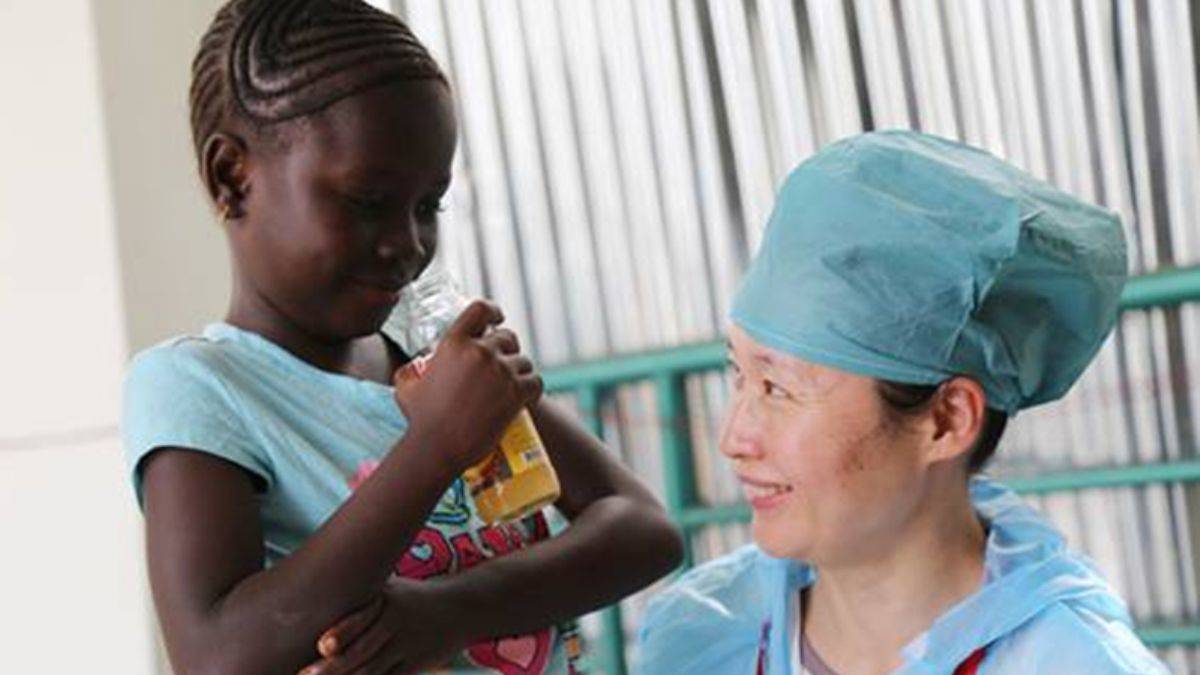 Afrika'nın beyaz melekleri : Çinli anneler