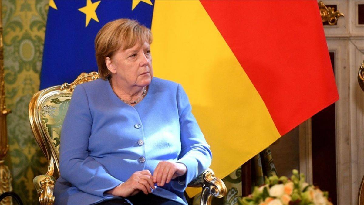 Merkel: Taliban ile görüşmeliyiz