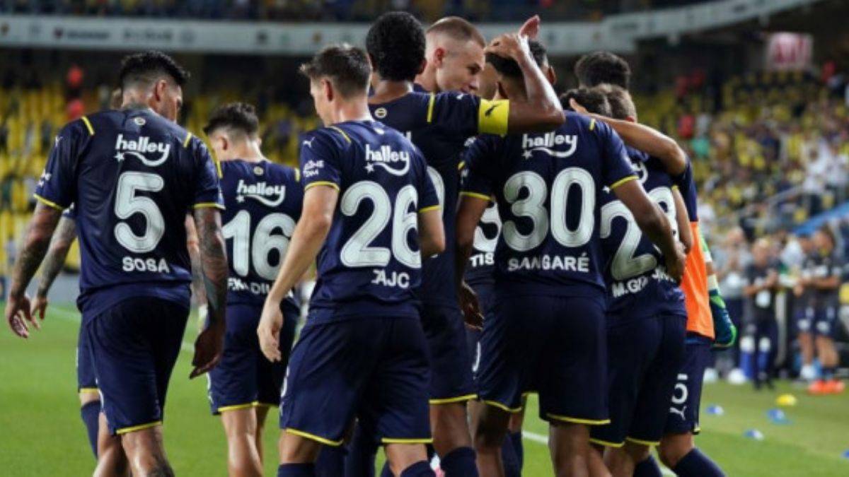 'Fenerbahçe'de bir sürü oyuncu var, yedek yok'