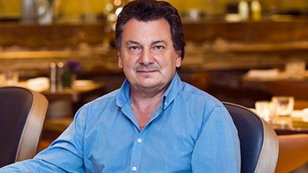 İşte, Vedat Milor’un bir adaya düşse yanına alacağı 3 kitap ve 3 film