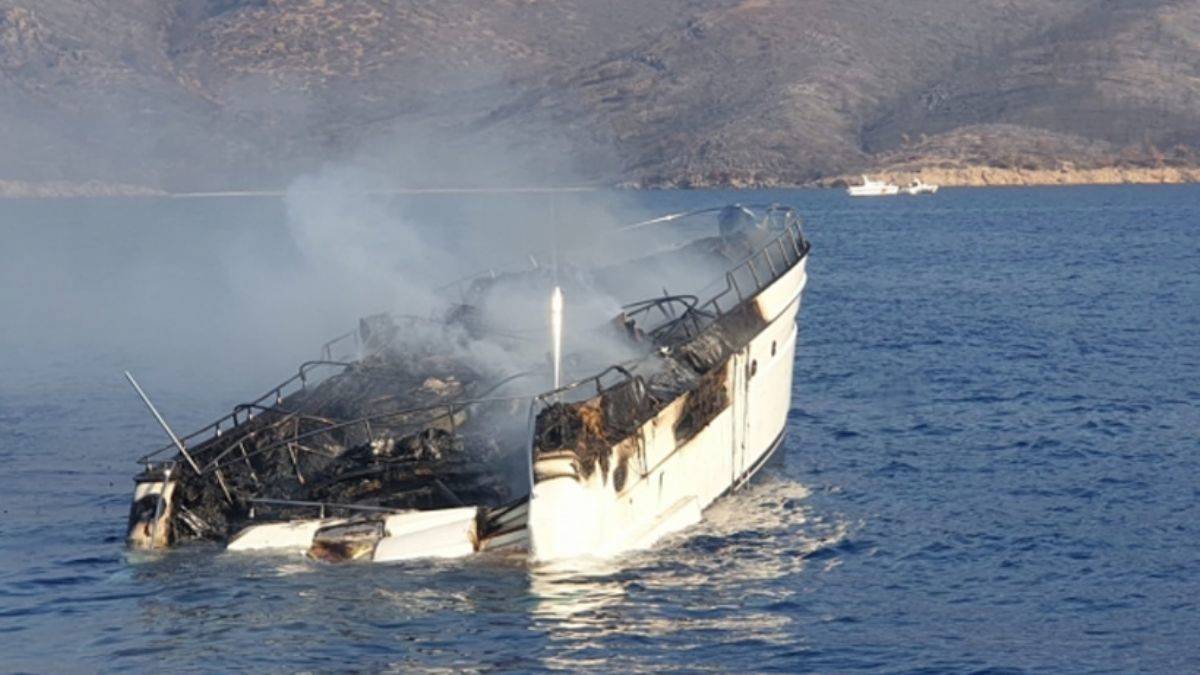 Bodrum'da tekne alev alev yandı: 5 kişi kurtarıldı