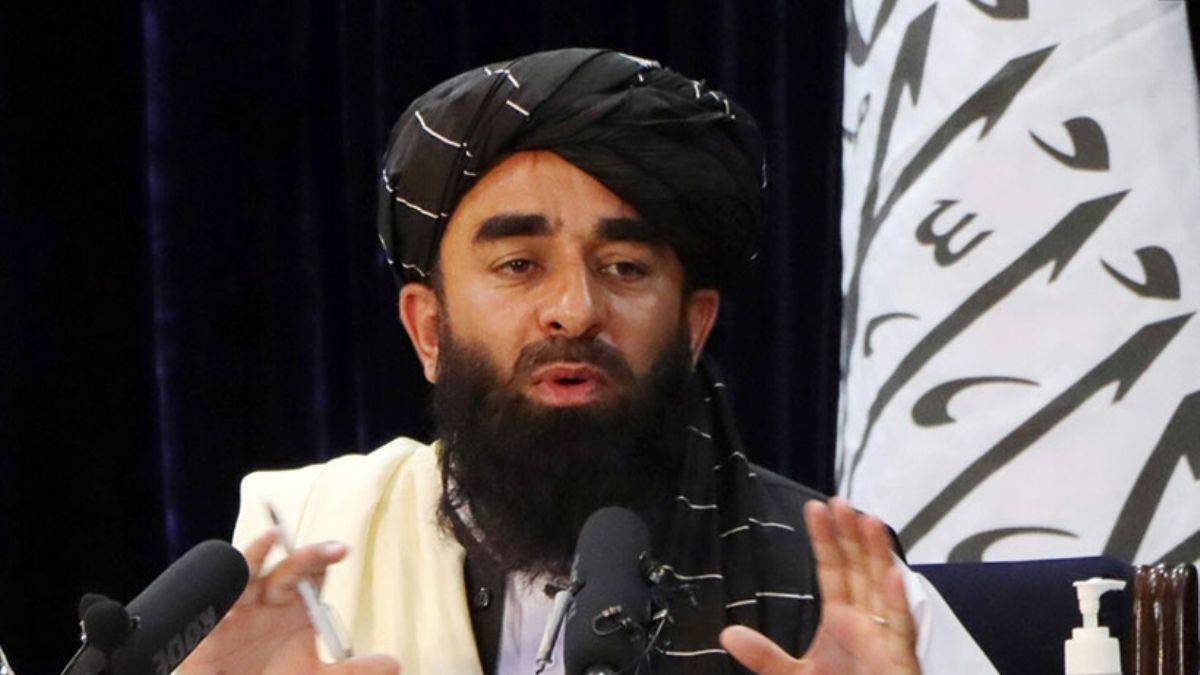 Taliban kaybettiği üç bölgeyi geri aldı